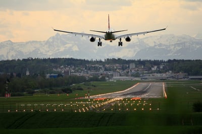 plane landing in zurich